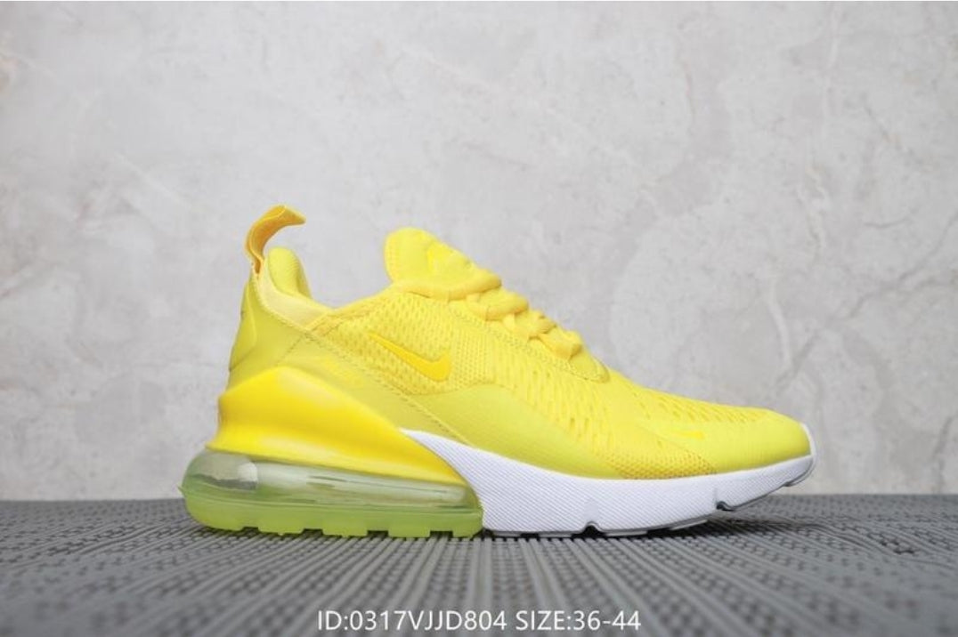 Les Baskets Nike Air Max 270 plus combinent un design élégant et une technologie de pointe. moderne et leur sur toute la longueur.pas cher. Le moins cher.