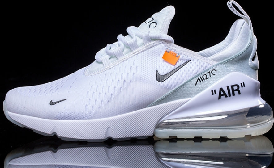 Les Baskets Nike Air Max 270 plus combinent un design élégant et une technologie de pointe. moderne et leur sur toute la longueur.pas cher. Le moins cher.