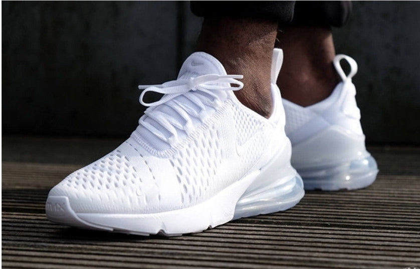 Les Baskets Nike Air Max 270 plus combinent un design élégant et une technologie de pointe. moderne et leur sur toute la longueur.pas cher. Le moins cher.