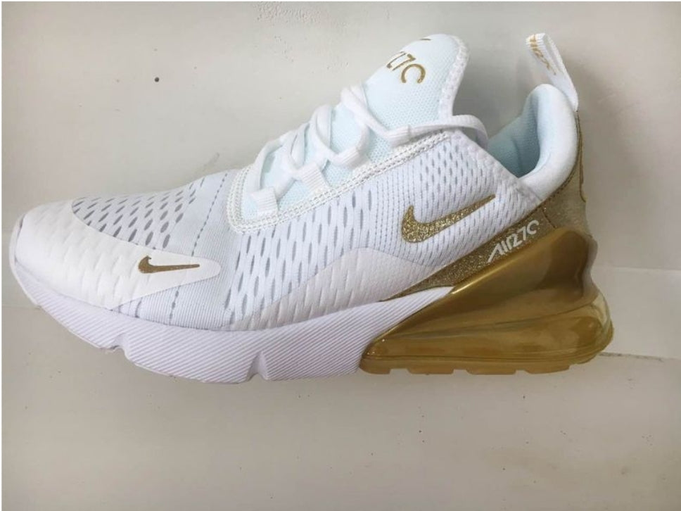 Les Baskets Nike Air Max 270 plus combinent un design élégant et une technologie de pointe. moderne et leur sur toute la longueur.pas cher. Le moins cher.