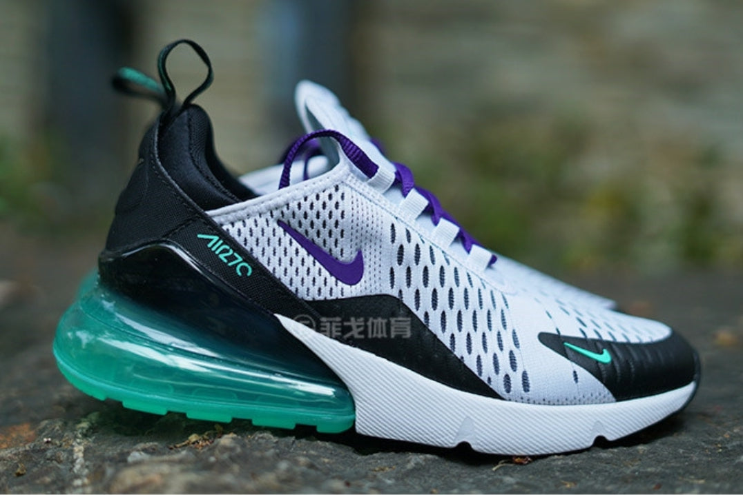 Les Baskets Nike Air Max 270 plus combinent un design élégant et une technologie de pointe. moderne et leur sur toute la longueur.pas cher. Le moins cher.