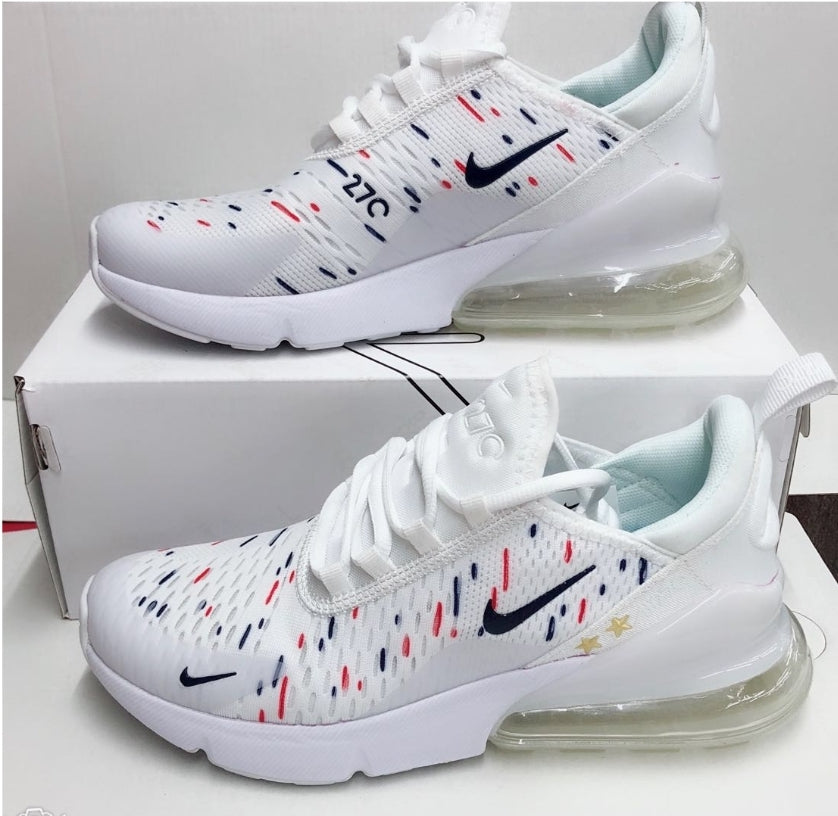 Les Baskets Nike Air Max 270 plus combinent un design élégant et une technologie de pointe. moderne et leur sur toute la longueur.pas cher. Le moins cher.