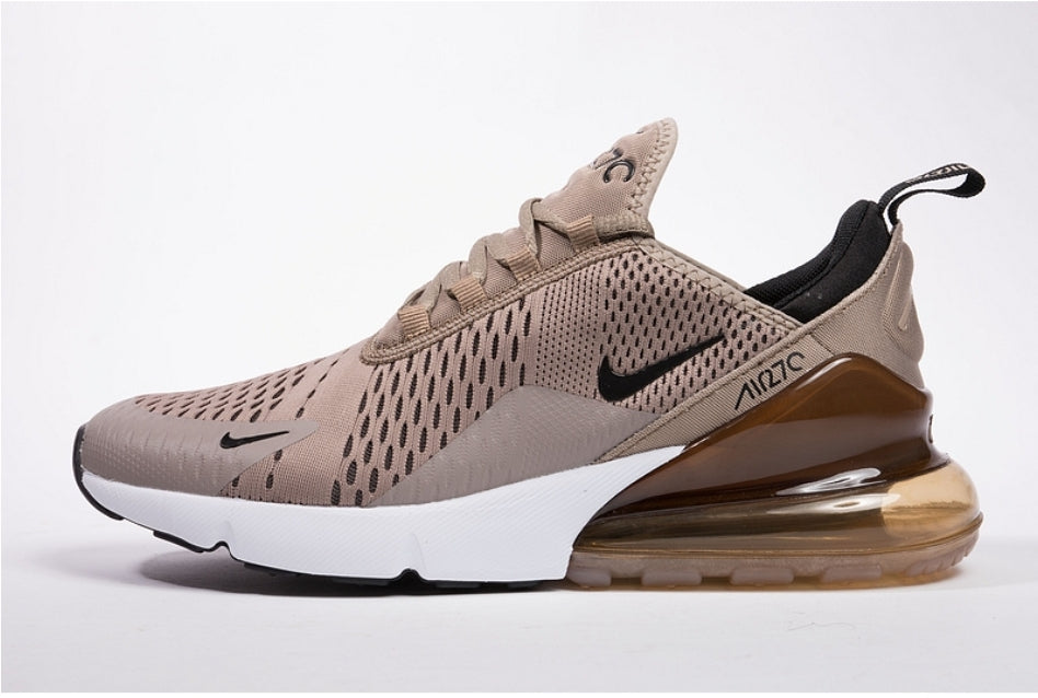 Les Baskets Nike Air Max 270 plus combinent un design élégant et une technologie de pointe. moderne et leur sur toute la longueur.pas cher. Le moins cher.