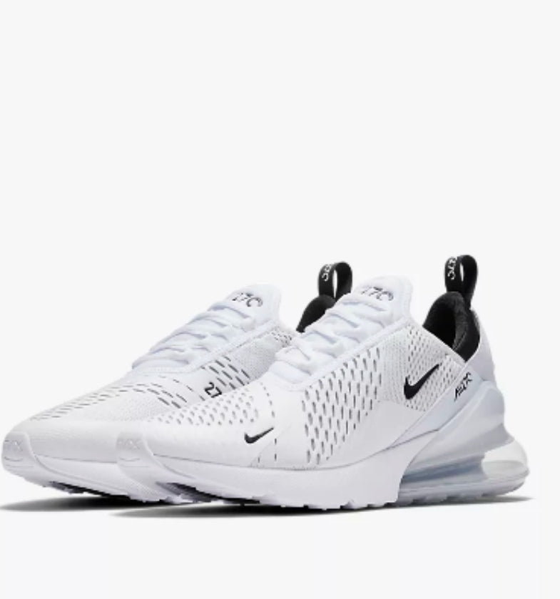 Les Baskets Nike Air Max 270 plus combinent un design élégant et une technologie de pointe. moderne et leur sur toute la longueur.pas cher. Le moins cher.