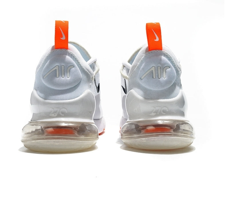 Les Baskets Nike Air Max 270 plus combinent un design élégant et une technologie de pointe. moderne et leur sur toute la longueur.pas cher. Le moins cher.