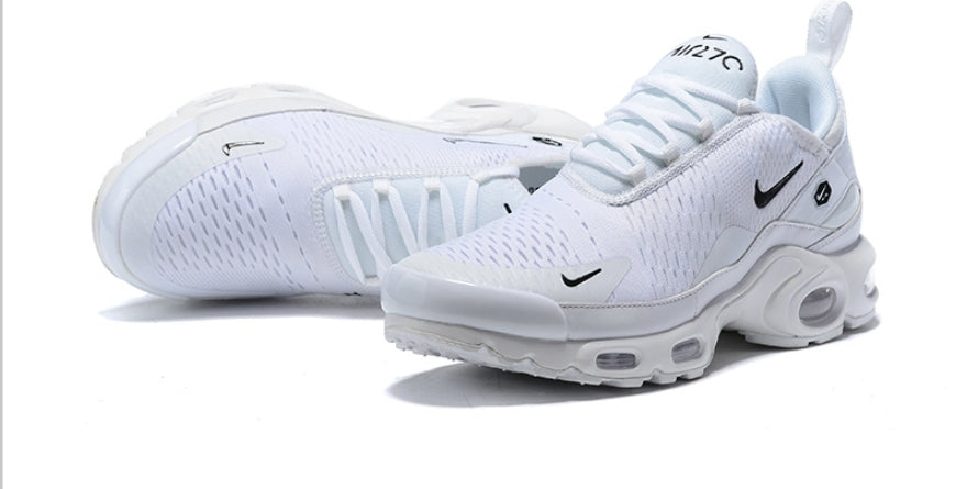 Les Baskets Nike Air Max 270 plus combinent un design élégant et une technologie de pointe. moderne et leur sur toute la longueur.pas cher. Le moins cher.