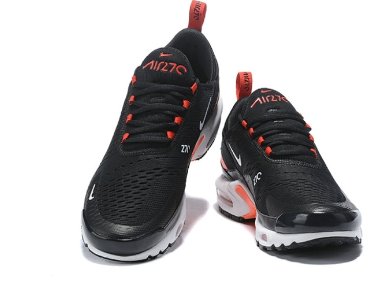 Les Baskets Nike Air Max 270 plus combinent un design élégant et une technologie de pointe. moderne et leur sur toute la longueur.pas cher. Le moins cher.