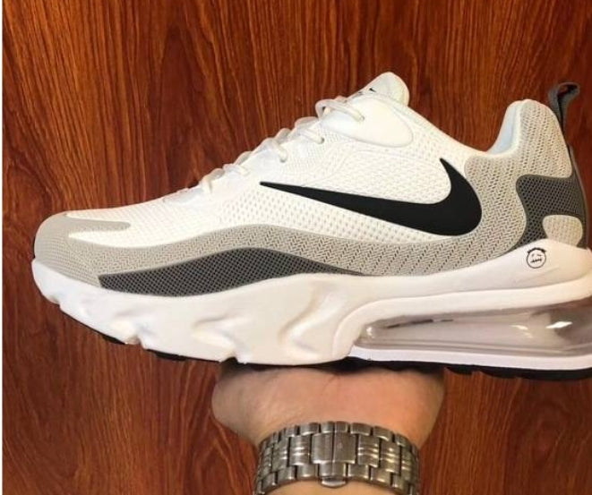Nike air 270 react