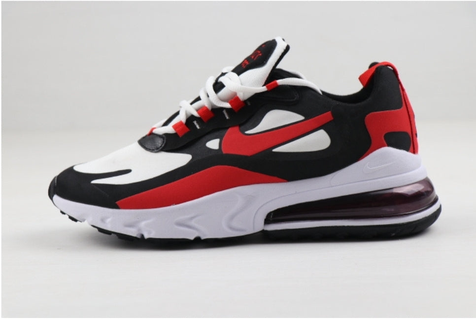 Les baskets Nike React offrent exceptionnelle de style moderne et d'innovation .  design élégant et  choix incontournable.pas cher.le moins cher.