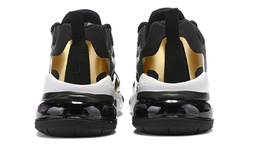 Les baskets Nike React offrent exceptionnelle de style moderne et d'innovation .  design élégant et  choix incontournable.pas cher.le moins cher.