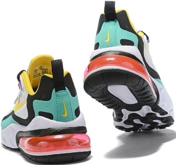Les baskets Nike React offrent exceptionnelle de style moderne et d'innovation . design élégant et choix incontournable.pas cher.le moins cher.