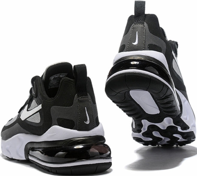 Les baskets Nike React offrent exceptionnelle de style moderne et d'innovation . design élégant et choix incontournable.pas cher.le moins cher.