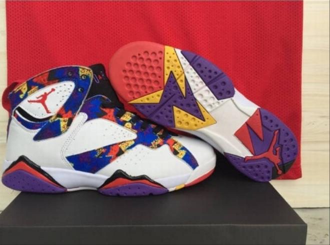 Baskets air Jordan 7 femme Elles ont conquis les amateurs de mode grâce à leur esthétique audacieuse et leurs innovations techniques.