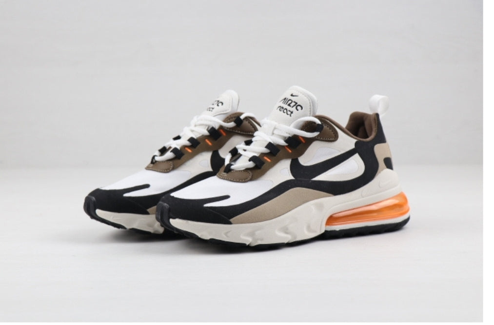 Les baskets Nike React offrent exceptionnelle de style moderne et d'innovation . design élégant et choix incontournable.pas cher.le moins cher.