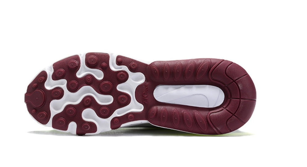 Les baskets Nike React offrent exceptionnelle de style moderne et d'innovation . design élégant et choix incontournable.pas cher.le moins cher.