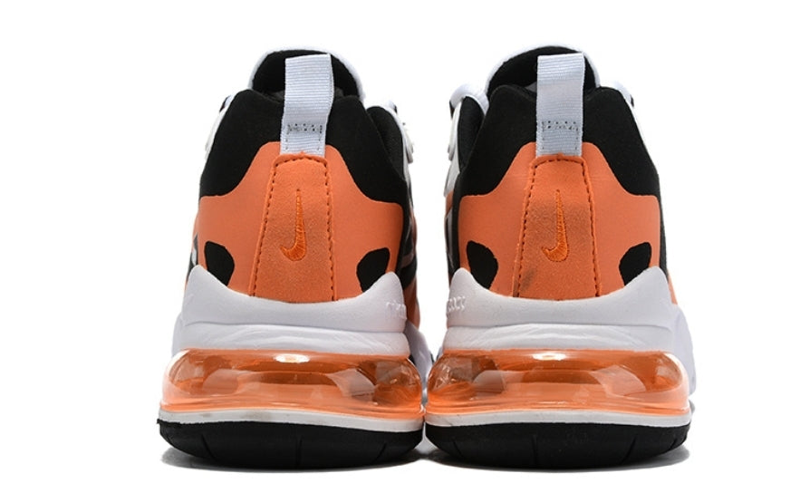 Les baskets Nike React offrent exceptionnelle de style moderne et d'innovation . design élégant et choix incontournable.pas cher.le moins cher.