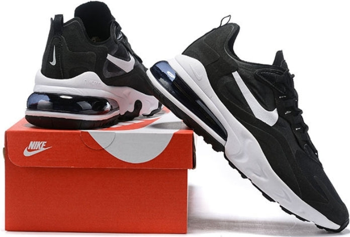 Les baskets Nike React offrent exceptionnelle de style moderne et d'innovation . design élégant et choix incontournable.pas cher.le moins cher.