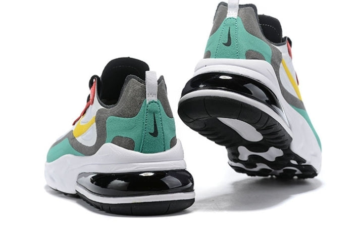 Les baskets Nike React offrent exceptionnelle de style moderne et d'innovation . design élégant et choix incontournable.pas cher.le moins cher.