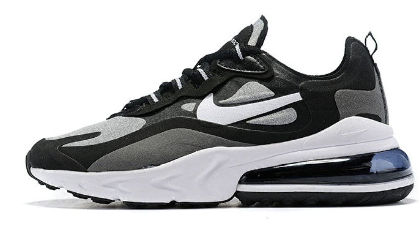 Les baskets Nike React offrent exceptionnelle de style moderne et d'innovation . design élégant et choix incontournable.pas cher.le moins cher.