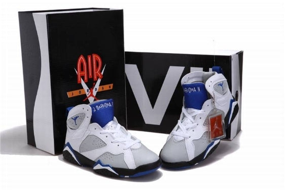 Baskets air Jordan 7 femme Elles ont conquis les amateurs de mode grâce à leur esthétique audacieuse et leurs innovations techniques.