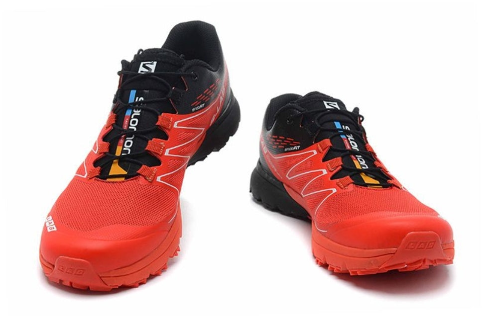 Les baskets Salomon allient performance et style de mode. Leur design innovant choix incontournable. Pas cher . Le moins cher.