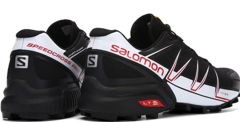 Les baskets Salomon allient performance et style de mode. Leur design innovant choix incontournable. Pas cher . Le moins cher.