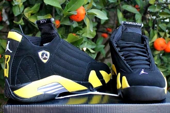 Les Air Jordan 14 "Thunder" Femme permettent de personnaliser votre style tout en bénéficiant d’un confort supérieur.