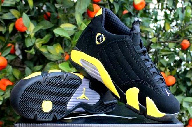 Les Air Jordan 14 "Thunder" Femme permettent de personnaliser votre style tout en bénéficiant d’un confort supérieur.