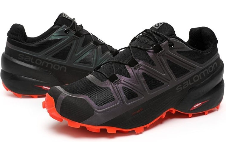 Les baskets Salomon allient performance et style de mode. Leur design innovant choix incontournable. Pas cher . Le moins cher.