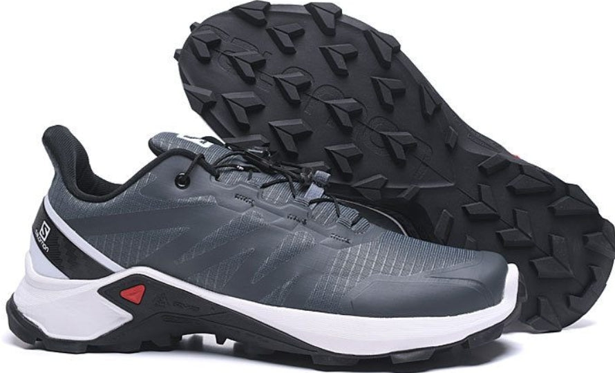 Les baskets Salomon allient performance et style de mode. Leur design innovant choix incontournable. Pas cher . Le moins cher.