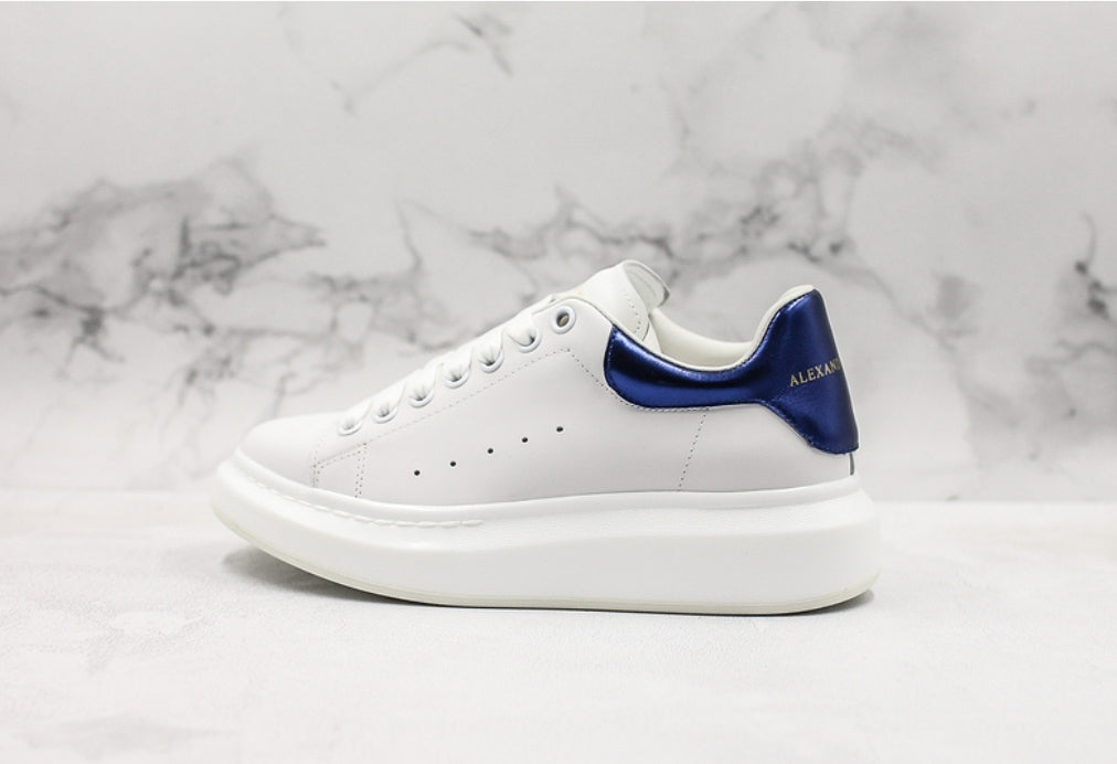 Les baskets Alexander McQueen incarnent un style emblématique et une sophistication ultime.
. leur design avant-gardiste. Pas cher . Le moins cher.