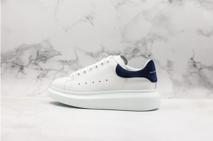 Les baskets Alexander McQueen incarnent un style emblématique et une sophistication ultime.
. leur design avant-gardiste. Pas cher . Le moins cher.