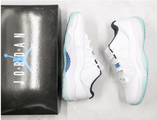 Les Air Jordan 11 Femme permettent de personnaliser votre style tout en bénéficiant d’un confort supérieur.Idéale pour un usage quotidien.