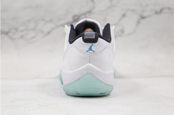 Les Air Jordan 11 Femme permettent de personnaliser votre style tout en bénéficiant d’un confort supérieur.Idéale pour un usage quotidien.