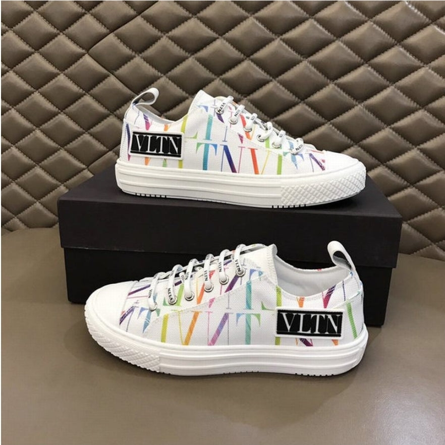 Les baskets sneakers Valentino incarnent un style emblématique et un luxe italien.
leur design élégant.pas cher. Le moins cher.