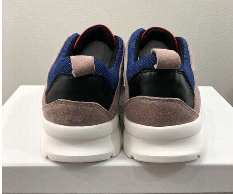 Les baskets sneakers Moncler combinent style sophistiqué et performance haut de gamme.
leur design élégant.pas cher.le moins cher.