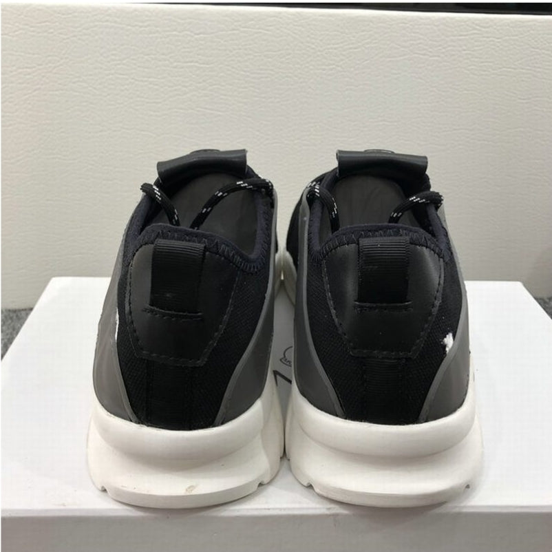 Les baskets sneakers Moncler combinent style sophistiqué et performance haut de gamme.
leur design élégant.pas cher.le moins cher.