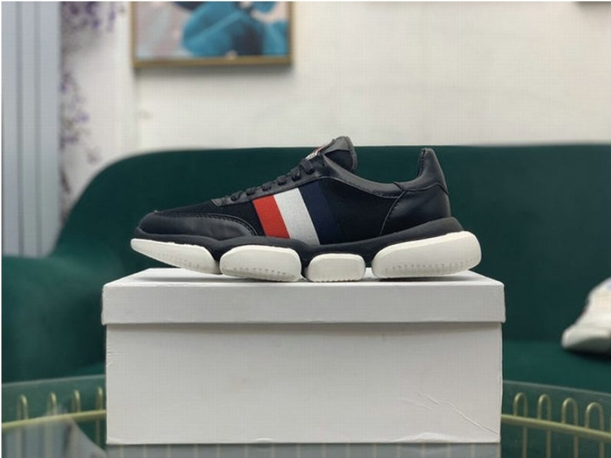 Les baskets sneakers Moncler combinent style sophistiqué et performance haut de gamme.
leur design élégant.pas cher.le moins cher.
