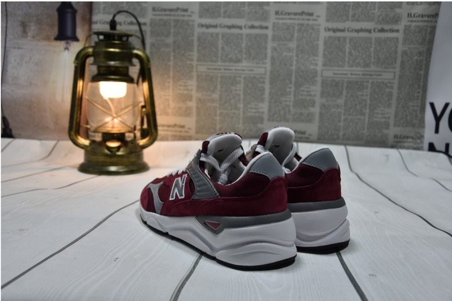 Les baskets New Balance allient style et confort. Leur design classique et leurs matériaux de haute qualité en font un choix idéal pour les amateurs de sneakers.pas cher. Le moins cher.