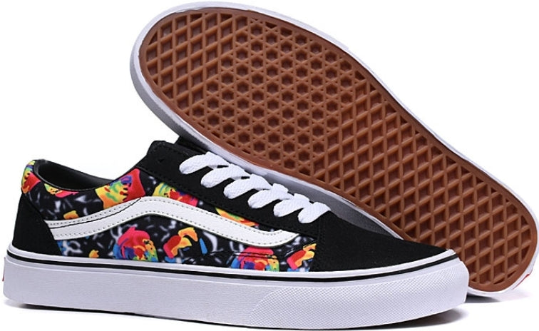 Les baskets Vans combinent style et performance. Leur design matériaux durables en font un mode. Pas cher. Le moins cher.