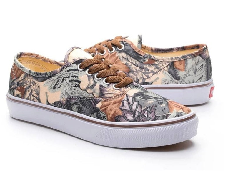 Les baskets Vans combinent style et performance. Leur design matériaux durables en font un mode. Pas cher. Le moins cher.