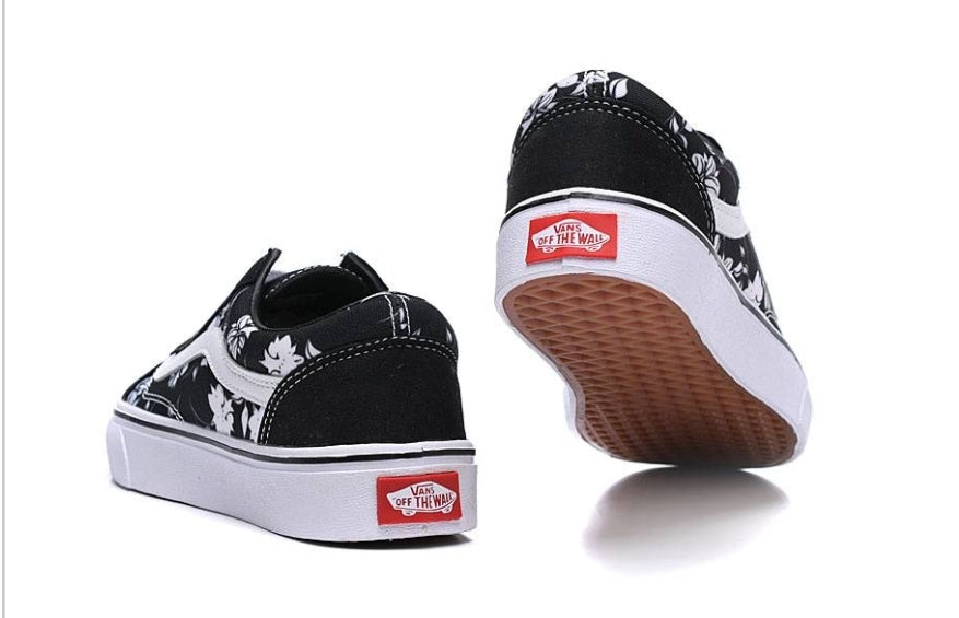Les baskets Vans combinent style et performance. Leur design matériaux durables en font un mode. Pas cher. Le moins cher.