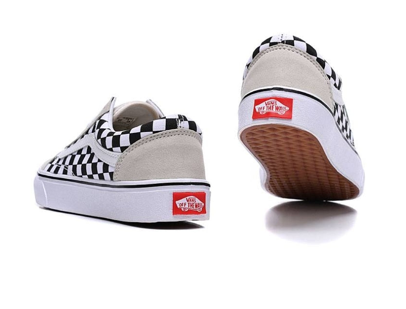 Les baskets Vans combinent style et performance. Leur design matériaux durables en font un mode. Pas cher. Le moins cher.