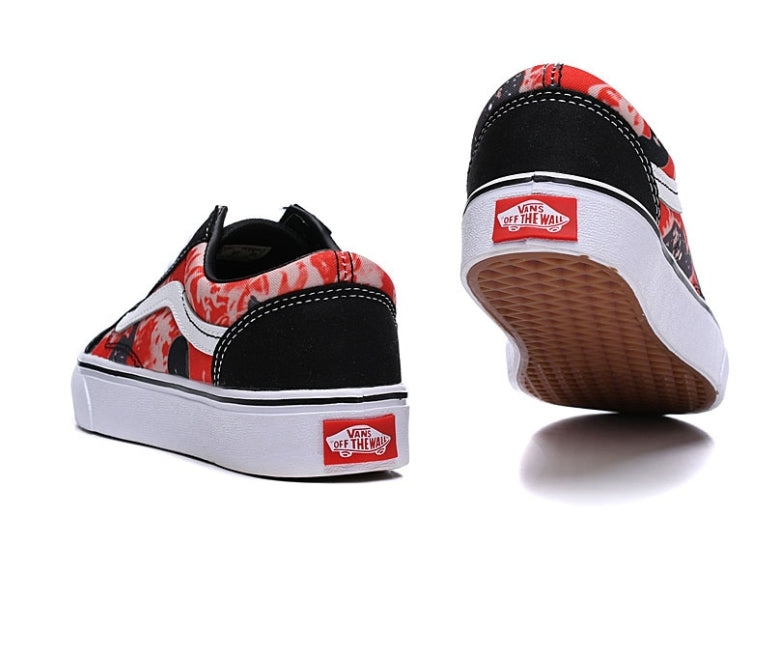 Les baskets Vans combinent style et performance. Leur design matériaux durables en font un mode. Pas cher. Le moins cher.