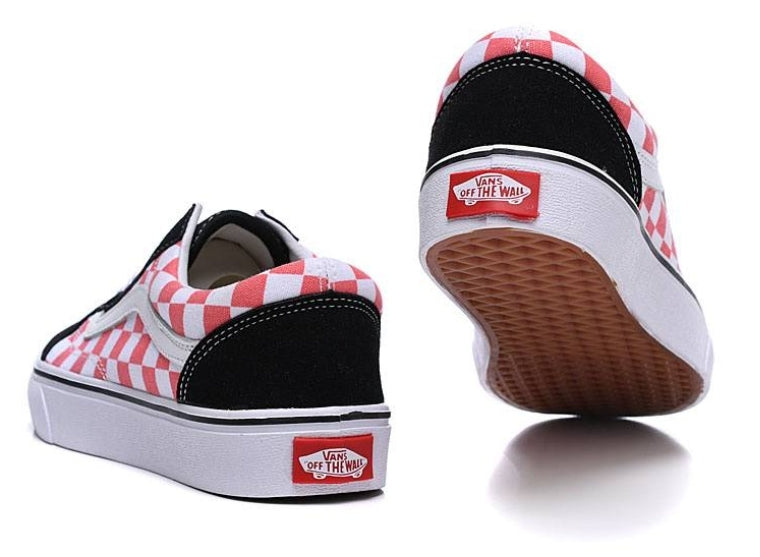 Les baskets Vans combinent style et performance. Leur design matériaux durables en font un mode. Pas cher. Le moins cher.