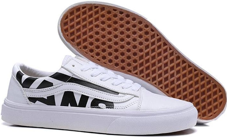 Les baskets Vans combinent style et performance. Leur design matériaux durables en font un mode. Pas cher. Le moins cher.
