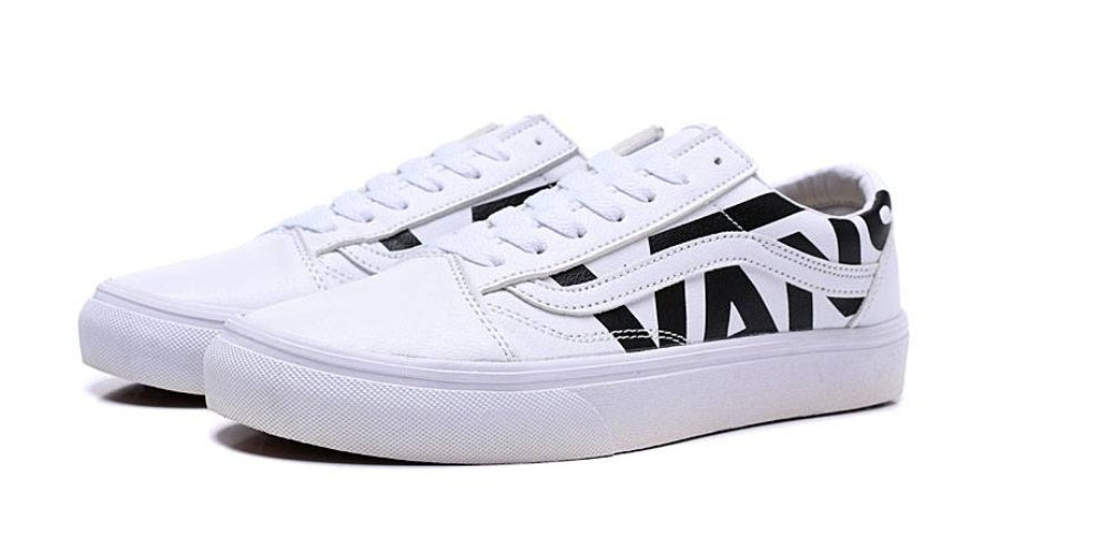 Les baskets Vans combinent style et performance. Leur design matériaux durables en font un mode. Pas cher. Le moins cher.