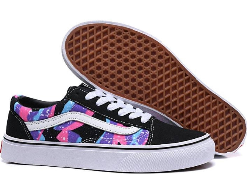 Les baskets Vans combinent style et performance. Leur design matériaux durables en font un mode. Pas cher. Le moins cher.