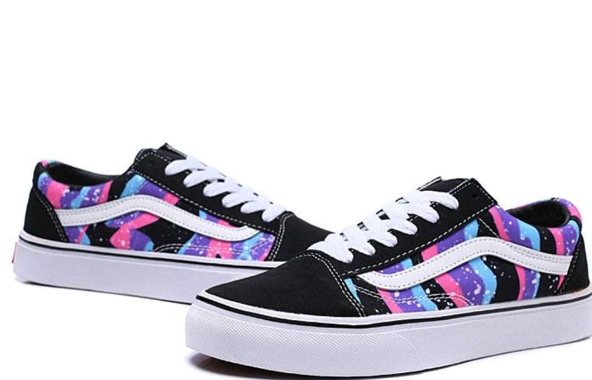 Les baskets Vans combinent style et performance. Leur design matériaux durables en font un mode. Pas cher. Le moins cher.