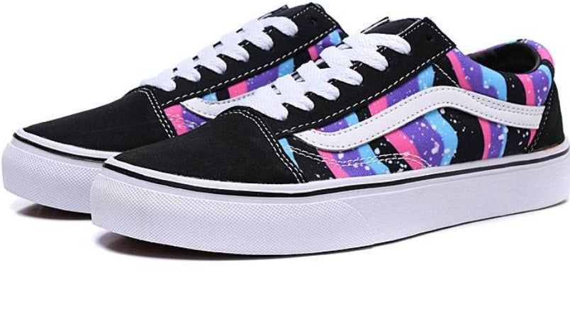 Les baskets Vans combinent style et performance. Leur design matériaux durables en font un mode. Pas cher. Le moins cher.